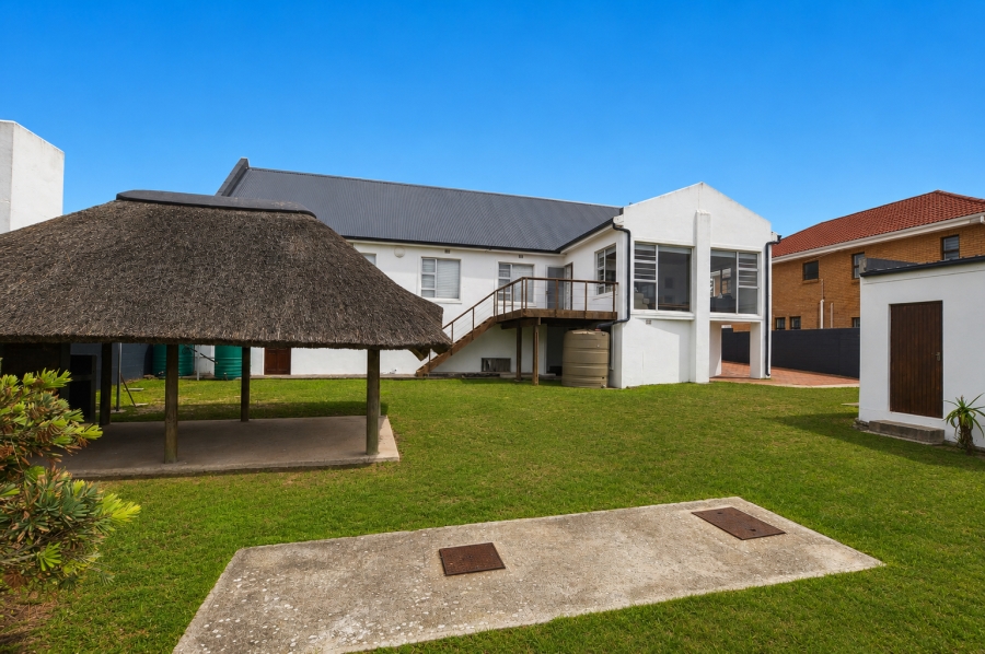 4 Bedroom Property for Sale in Yzerfontein Western Cape